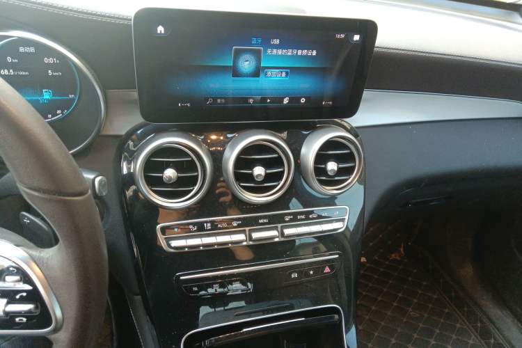Used Mercedes-Benz GLC 2021 GLC 260 L 4MATIC Dynamic Edition Audio And AC Panel