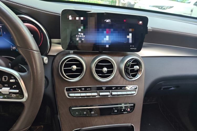 Used Mercedes-Benz GLC 2021 GLC 260 L 4MATIC Luxury Model Audio And AC Panel