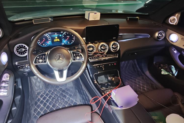 Used Mercedes-Benz GLC 2021 GLC 260 L 4MATIC Dynamic Edition Center Console