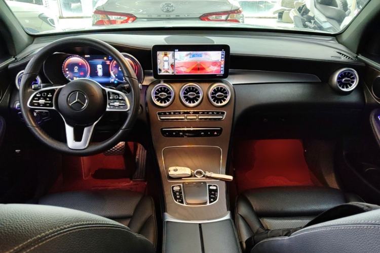 Used Mercedes-Benz GLC 2021 GLC 260 L 4MATIC Luxury Model Center Console