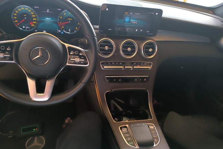 Used Mercedes-Benz GLC 2021 GLC 300 L 4MATIC Dynamic Model Center Console