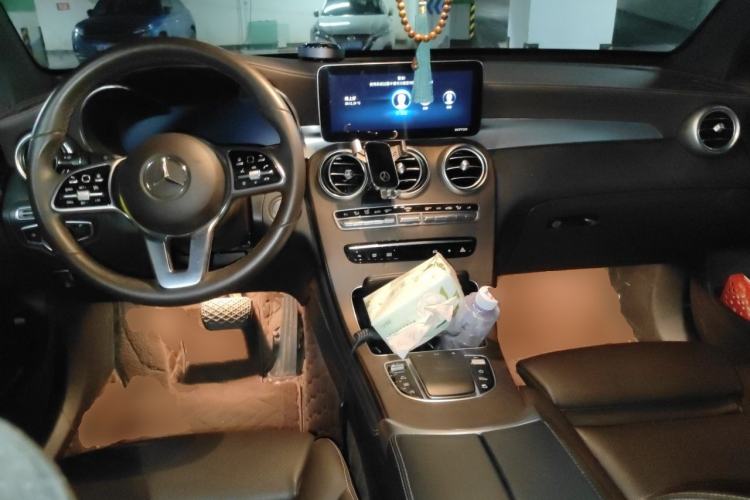 Used Mercedes-Benz GLC 2021 GLC 260 L 4MATIC Luxury Model Center Console
