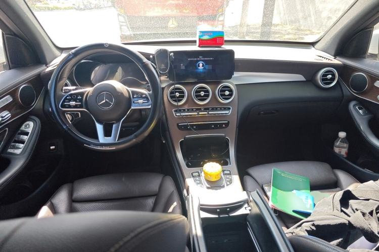 Used Mercedes-Benz GLC 2021 GLC 300 L 4MATIC Dynamic Model Center Console