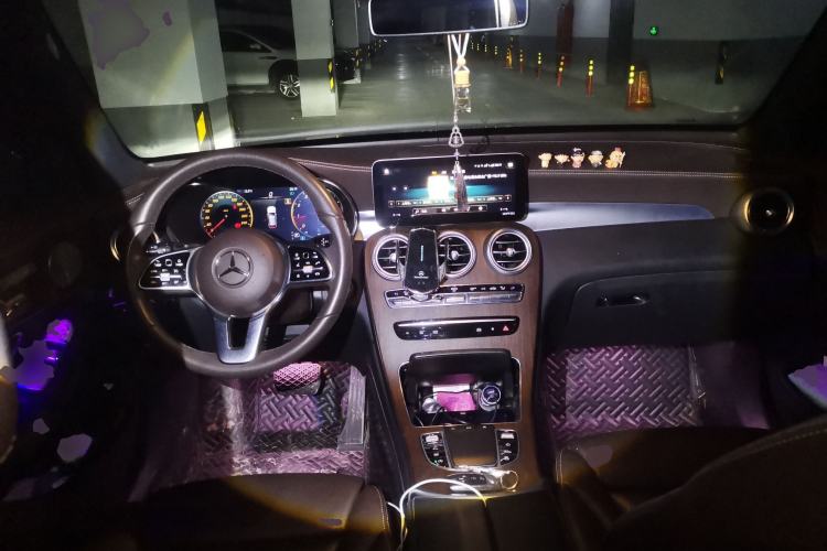Used Mercedes-Benz GLC 2021 GLC 300 L 4MATIC Dynamic Model Center Console