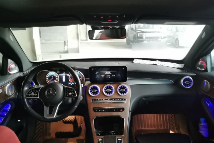 Used Mercedes-Benz GLC 2021 GLC 300 L 4MATIC Dynamic Model Center Console