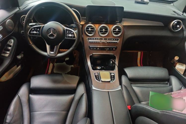 Used Mercedes-Benz GLC 2021 GLC 260 L 4MATIC Luxury Model Center Console