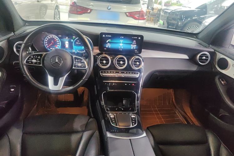 Used Mercedes-Benz GLC 2021 GLC 260 L 4MATIC Dynamic Edition Center Console
