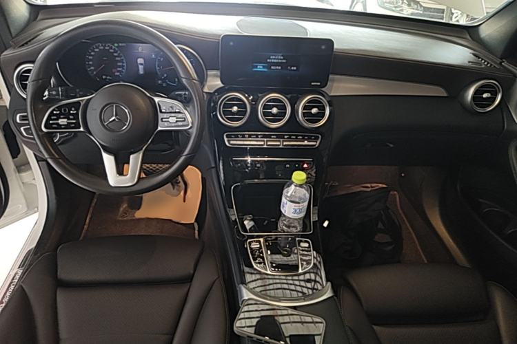 Used Mercedes-Benz GLC 2021 GLC 260 L 4MATIC Dynamic Edition Center Console