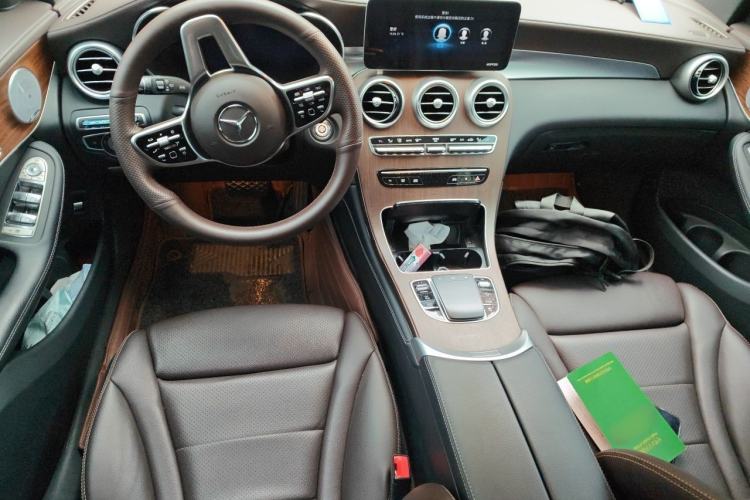 Used Mercedes-Benz GLC 2021 GLC 300 L 4MATIC Dynamic Model Center Console