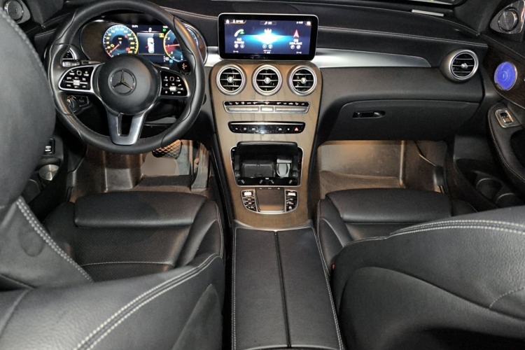 Used Mercedes-Benz GLC 2021 GLC 260 L 4MATIC Luxury Model Center Console