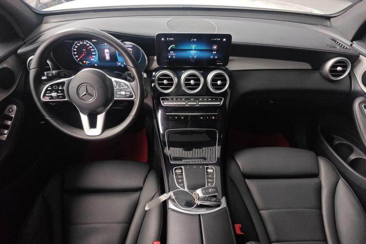 Used Mercedes-Benz GLC 2021 GLC 260 L 4MATIC Dynamic Edition Center Console