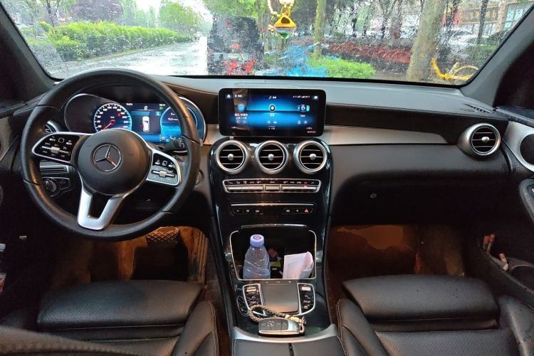 Used Mercedes-Benz GLC 2021 GLC 260 L 4MATIC Dynamic Edition Center Console