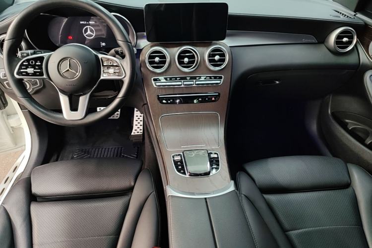 Used Mercedes-Benz GLC 2021 GLC 260 L 4MATIC Luxury Model Center Console