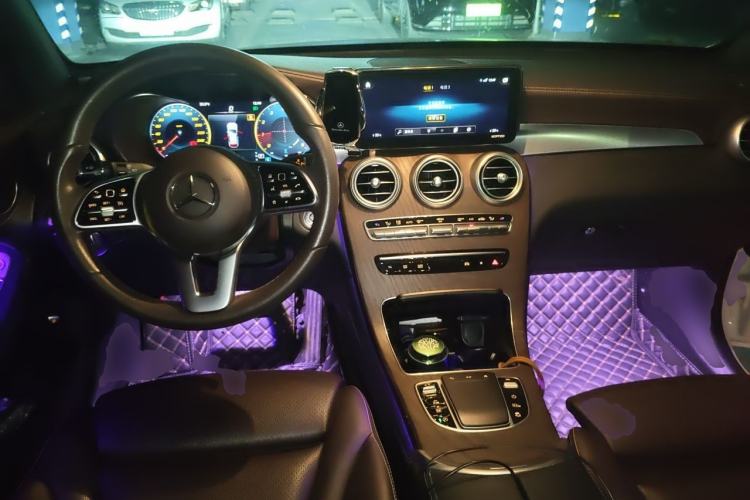 Used Mercedes-Benz GLC 2021 GLC 260 L 4MATIC Luxury Model Center Console