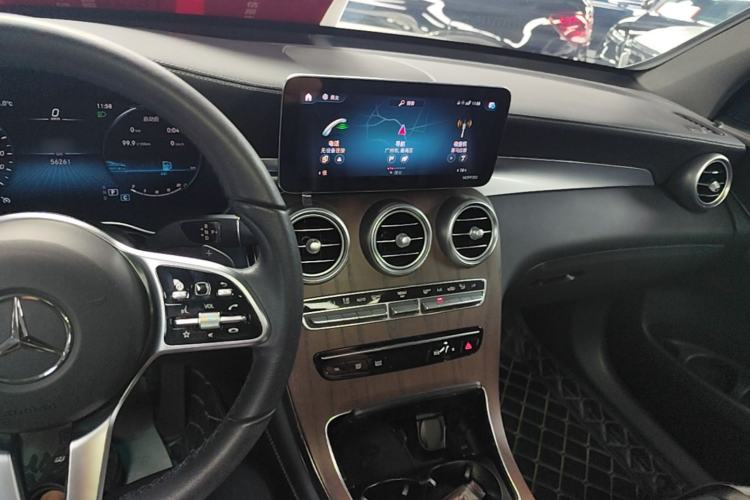 Used Mercedes-Benz GLC 2021 GLC 260 L 4MATIC Luxury Model Center Console