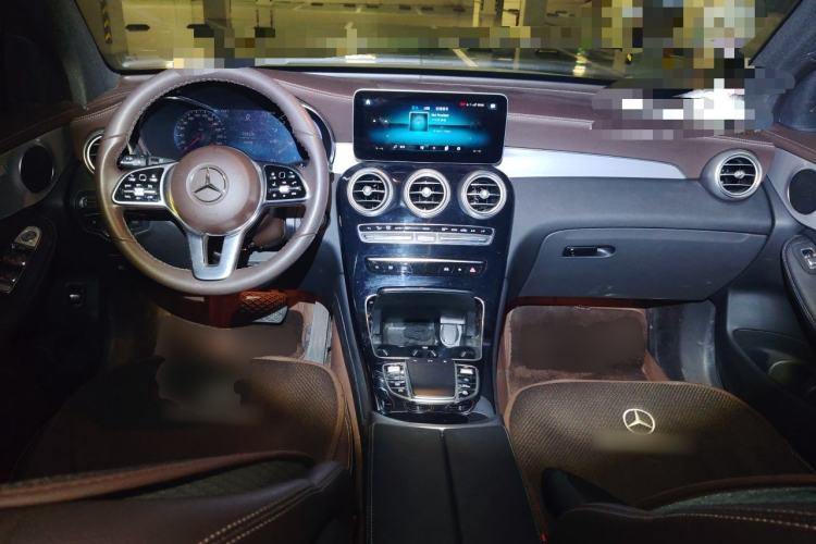 Used Mercedes-Benz GLC 2021 GLC 260 L 4MATIC Dynamic Edition Center Console
