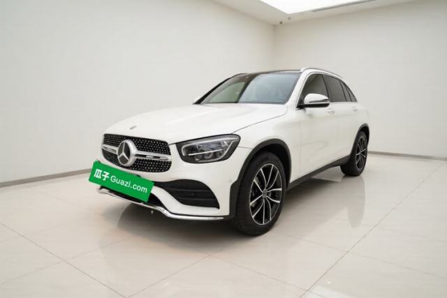 Ojetý Mercedes-Benz GLC 2021 GLC 260 L 4MATIC Luxury Model