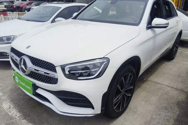 Ojetý Mercedes-Benz GLC 2021 GLC 260 L 4MATIC Luxury Model