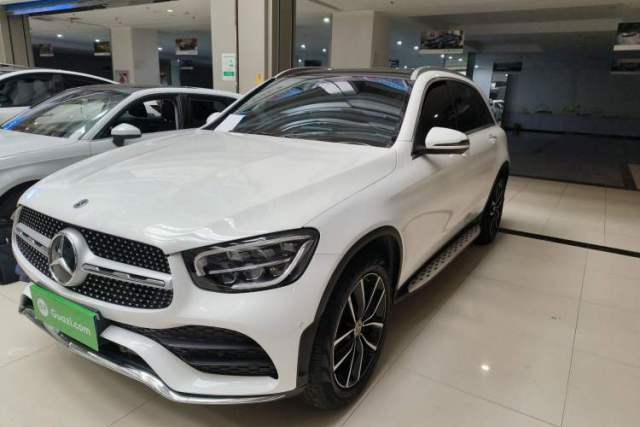 Ojetý Mercedes-Benz GLC 2021 GLC 260 L 4MATIC Luxury Model