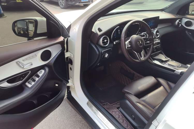 Used Mercedes-Benz GLC 2021 GLC 260 L 4MATIC Dynamic Edition Driver Seat