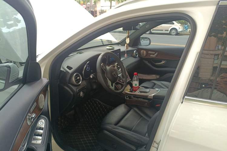 Used Mercedes-Benz GLC 2021 GLC 300 L 4MATIC Dynamic Model Driver Seat