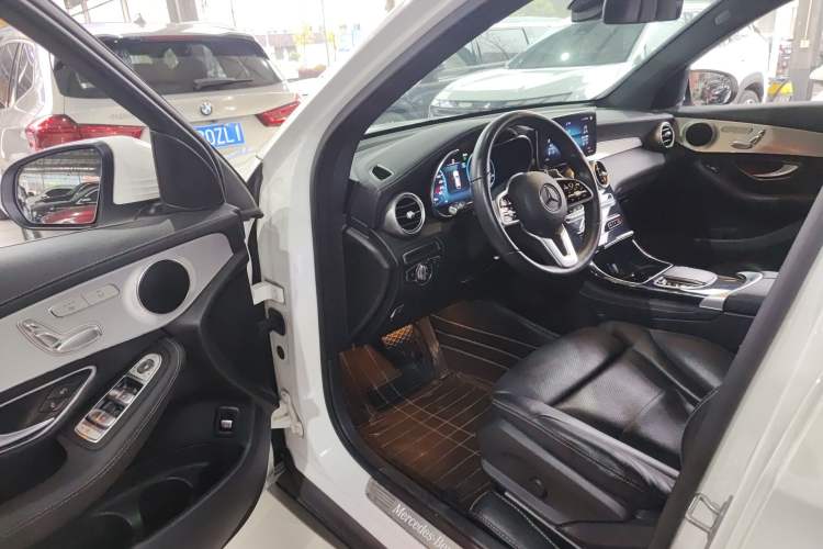 Used Mercedes-Benz GLC 2021 GLC 260 L 4MATIC Dynamic Edition Driver Seat