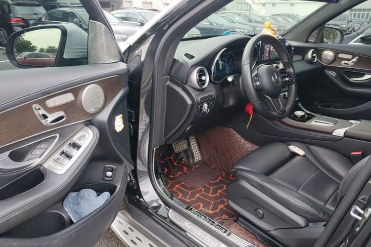 Used Mercedes-Benz GLC 2021 GLC 260 L 4MATIC Dynamic Edition Driver Seat