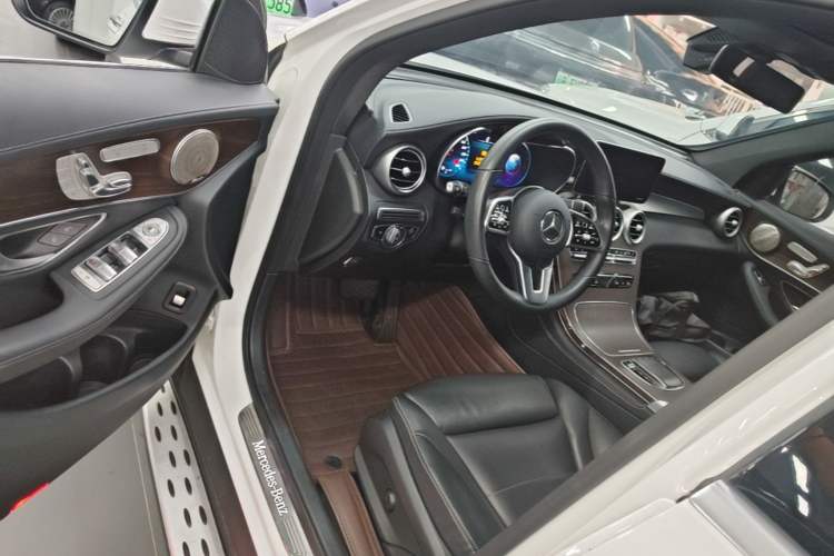 Used Mercedes-Benz GLC 2021 GLC 260 L 4MATIC Luxury Model Driver Seat
