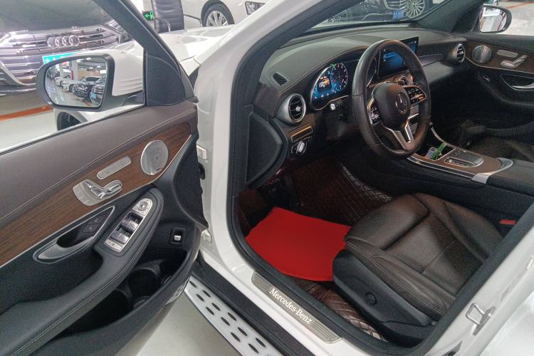 Used Mercedes-Benz GLC 2021 GLC 300 L 4MATIC Dynamic Model Driver Seat