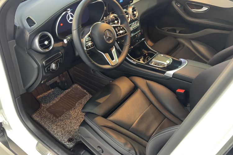 Used Mercedes-Benz GLC 2021 GLC 260 L 4MATIC Dynamic Edition Driver Seat