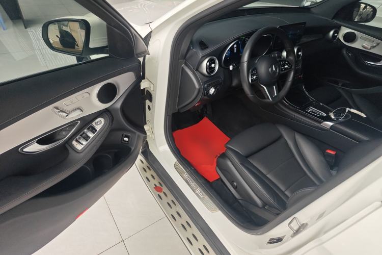 Used Mercedes-Benz GLC 2021 GLC 260 L 4MATIC Dynamic Edition Driver Seat