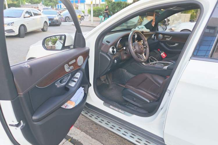 Used Mercedes-Benz GLC 2021 GLC 300 L 4MATIC Dynamic Model Driver Seat
