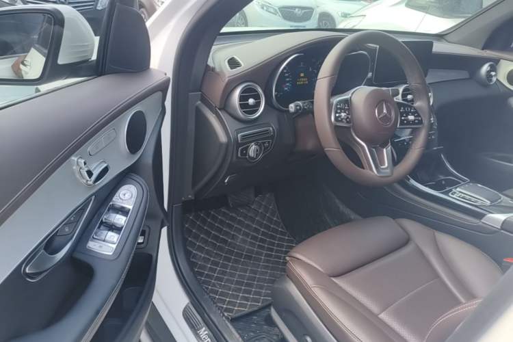 Used Mercedes-Benz GLC 2021 GLC 260 L 4MATIC Dynamic Edition Driver Seat
