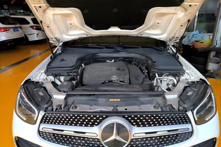 Used Mercedes-Benz GLC 2021 GLC 300 L 4MATIC Dynamic Model Engine Bay