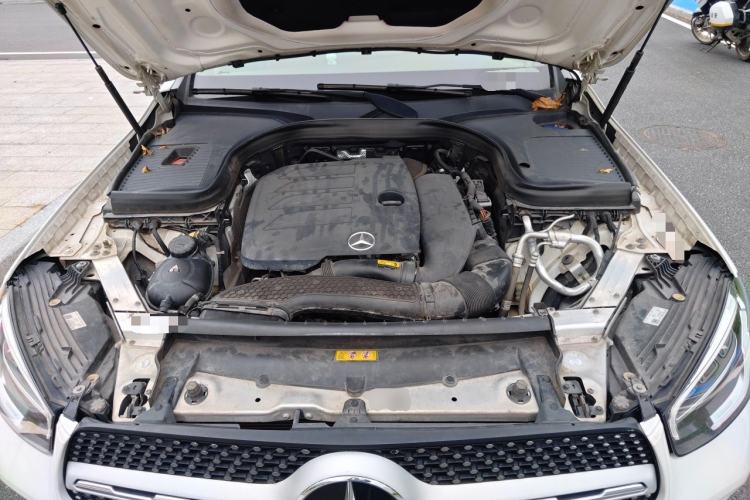 Used Mercedes-Benz GLC 2021 GLC 300 L 4MATIC Dynamic Model Engine Bay