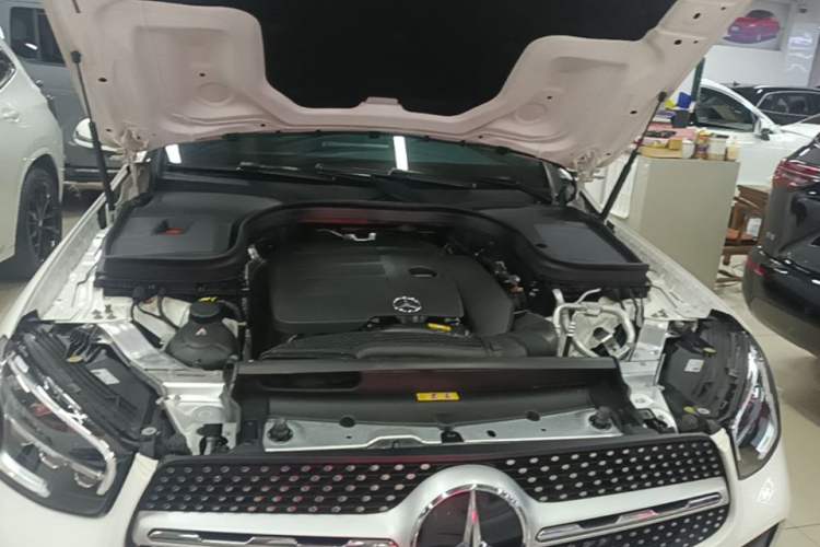 Used Mercedes-Benz GLC 2021 GLC 300 L 4MATIC Dynamic Model Engine Bay