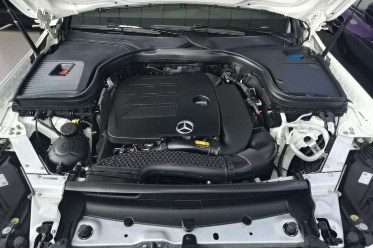 Used Mercedes-Benz GLC 2021 GLC 260 L 4MATIC Dynamic Edition Engine Bay