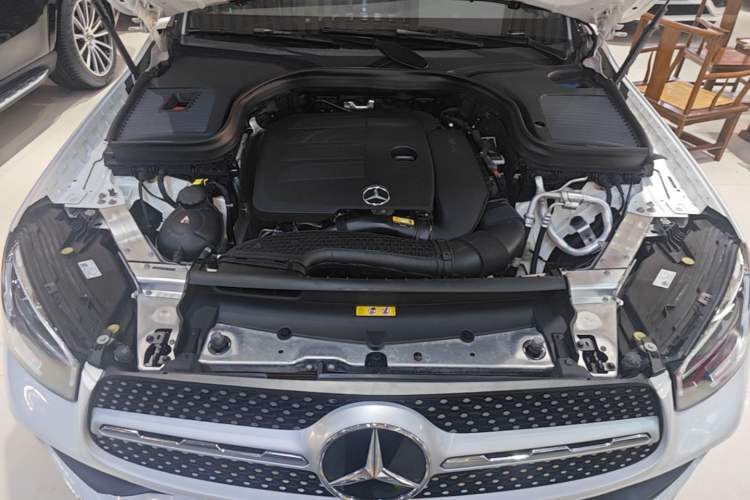Used Mercedes-Benz GLC 2021 GLC 300 L 4MATIC Dynamic Model Engine Bay
