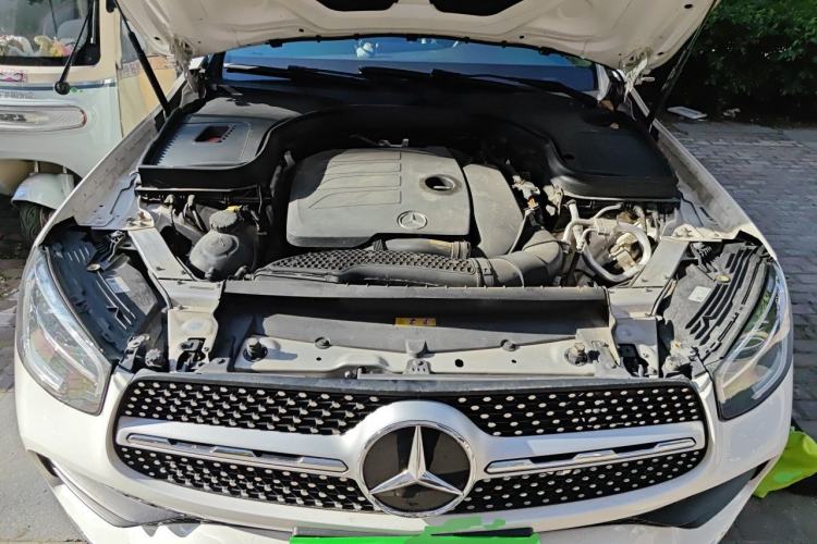 Used Mercedes-Benz GLC 2021 GLC 300 L 4MATIC Dynamic Model Engine Bay