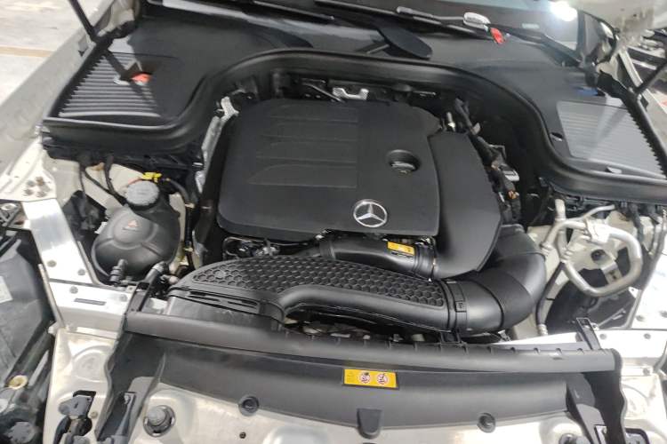 Used Mercedes-Benz GLC 2021 GLC 300 L 4MATIC Dynamic Model Engine Bay