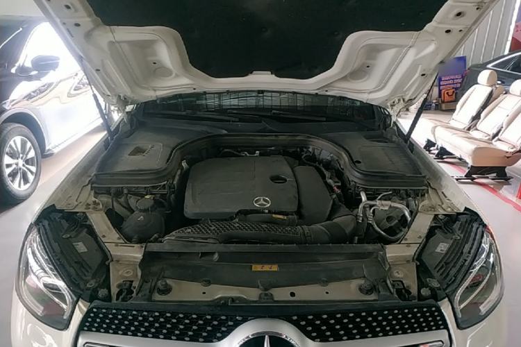 Used Mercedes-Benz GLC 2021 GLC 300 L 4MATIC Dynamic Model Engine Bay