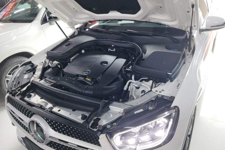 Used Mercedes-Benz GLC 2021 GLC 300 L 4MATIC Dynamic Model Engine Bay