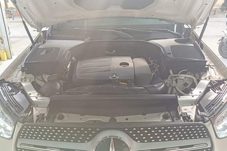 Used Mercedes-Benz GLC 2021 GLC 300 L 4MATIC Dynamic Model Engine Bay