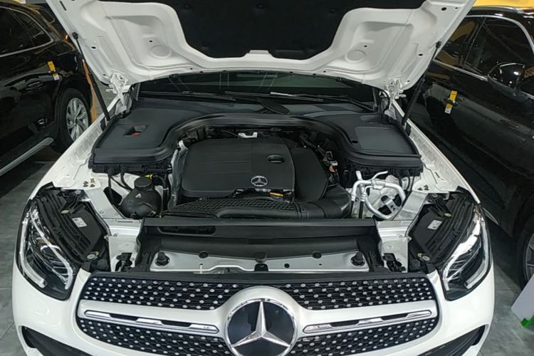 Used Mercedes-Benz GLC 2021 GLC 300 L 4MATIC Dynamic Model Engine Bay