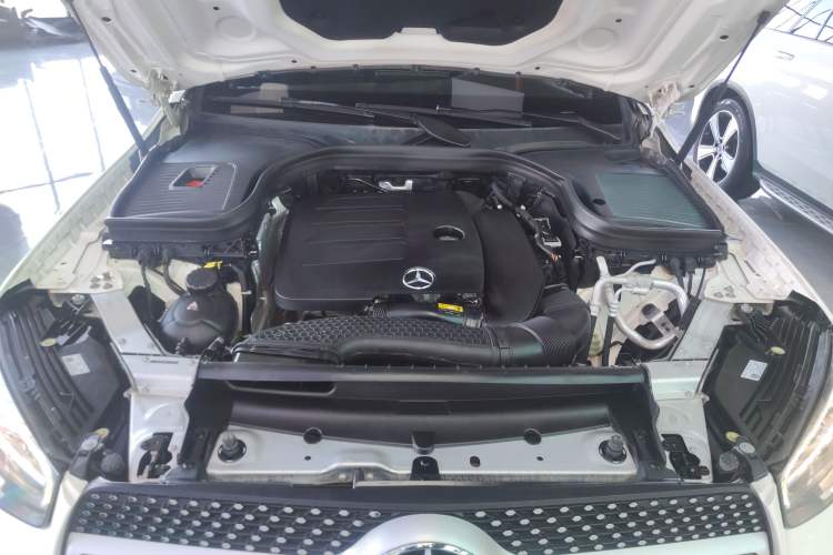 Used Mercedes-Benz GLC 2021 GLC 300 L 4MATIC Dynamic Model Engine Bay