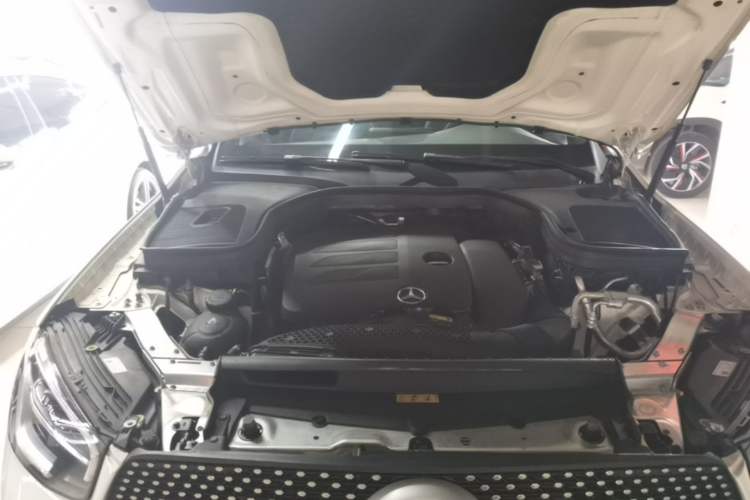 Used Mercedes-Benz GLC 2021 GLC 300 L 4MATIC Dynamic Model Engine Bay