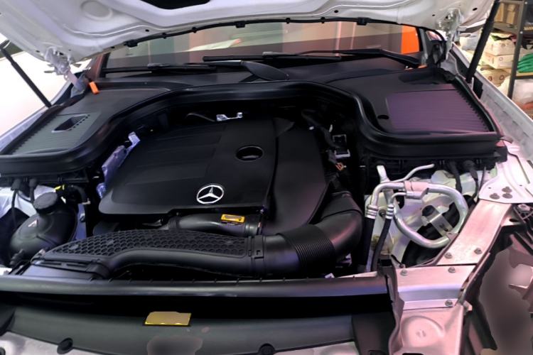 Used Mercedes-Benz GLC 2021 GLC 260 L 4MATIC Dynamic Edition Engine Bay
