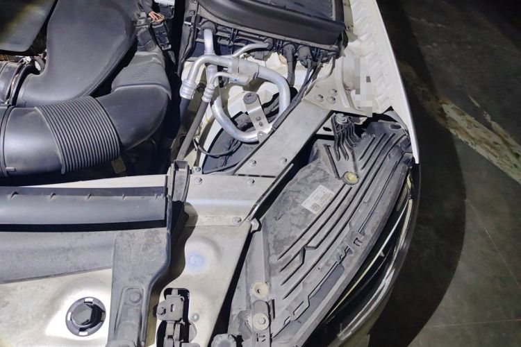 Used Mercedes-Benz GLC 2021 GLC 260 L 4MATIC Dynamic Edition Engine Bay Left