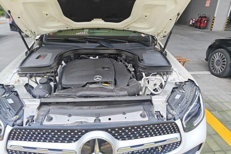 Used Mercedes-Benz GLC 2021 GLC 260 L 4MATIC Luxury Model Engine Bay Left