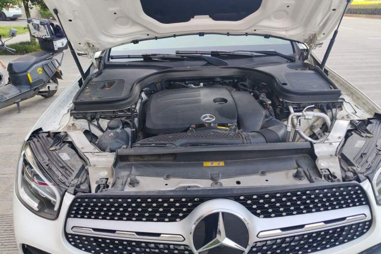 Used Mercedes-Benz GLC 2021 GLC 300 L 4MATIC Dynamic Model Engine Bay